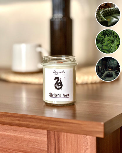 SLYTHERIN ROOM - sviečka podľa filmu "Harry Potter"